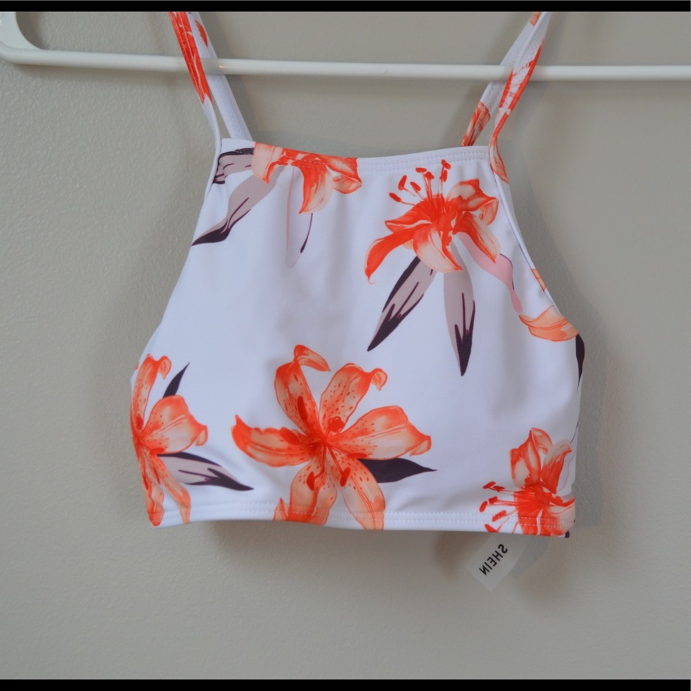 bikini - Picture 2 of 5